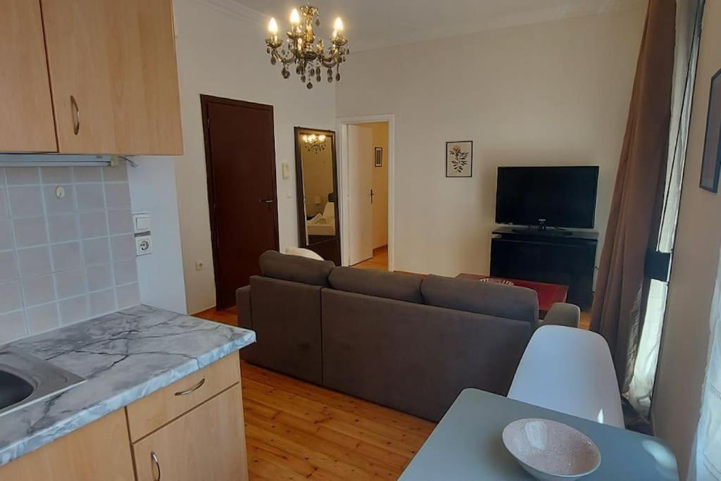 Spacious Beauty In Athens, 55M2, Metro 7' Kültér fotó